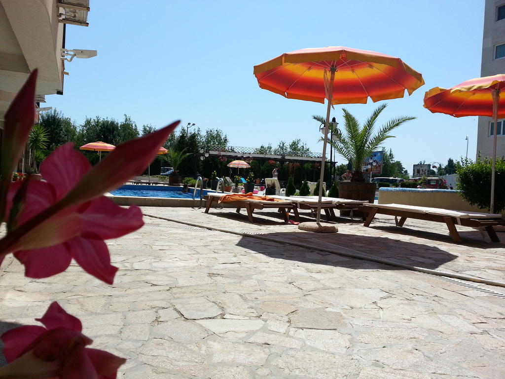 Menada Sea Regal Apartments ซันนีบีช ภายนอก รูปภาพ