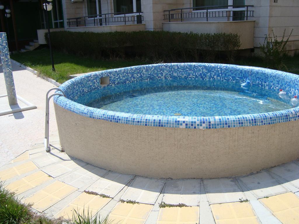 Menada Sea Regal Apartments ซันนีบีช ภายนอก รูปภาพ