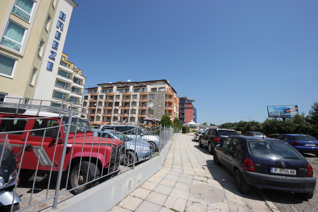 Menada Sea Regal Apartments ซันนีบีช ภายนอก รูปภาพ