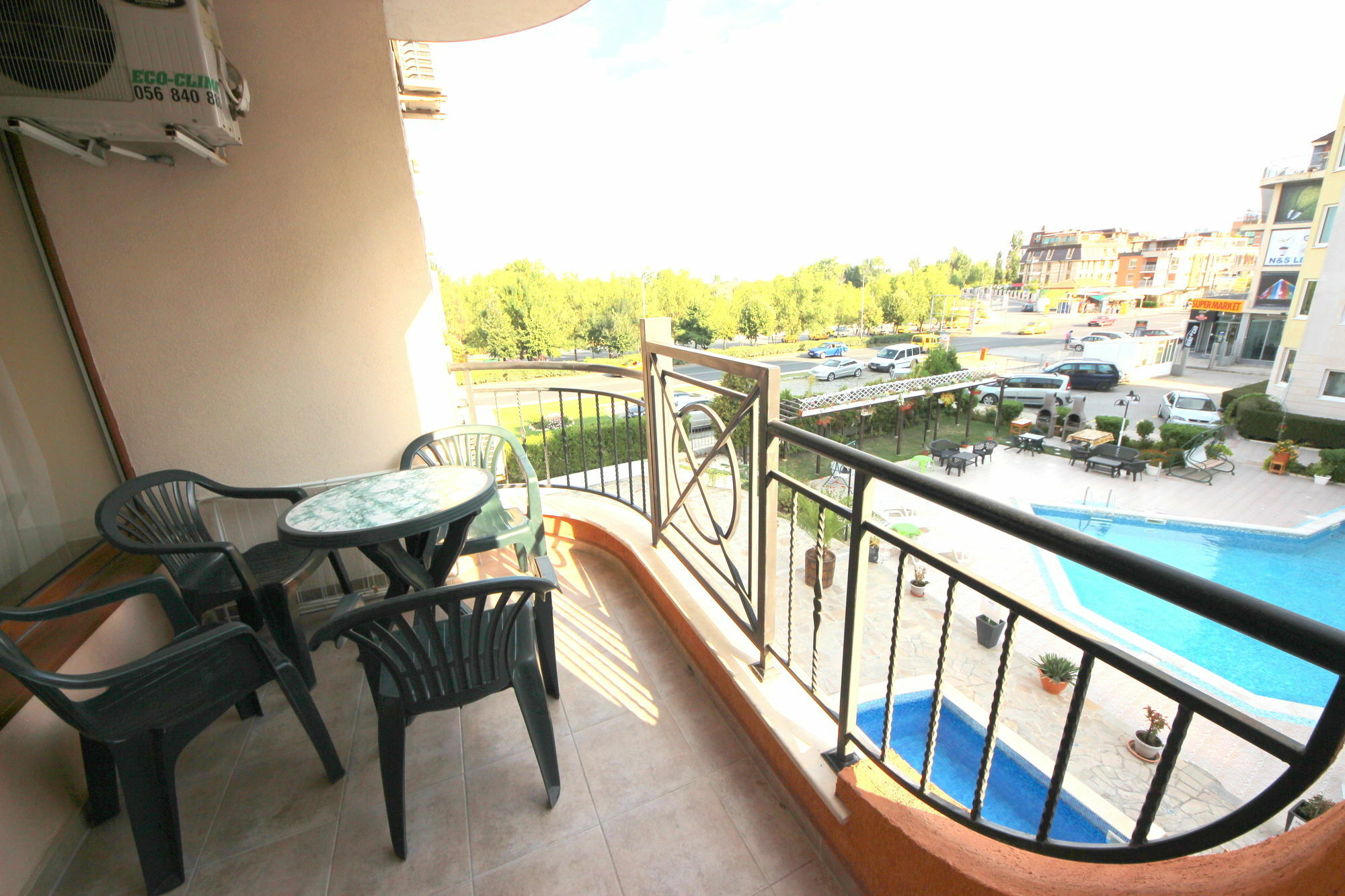 Menada Sea Regal Apartments ซันนีบีช ภายนอก รูปภาพ