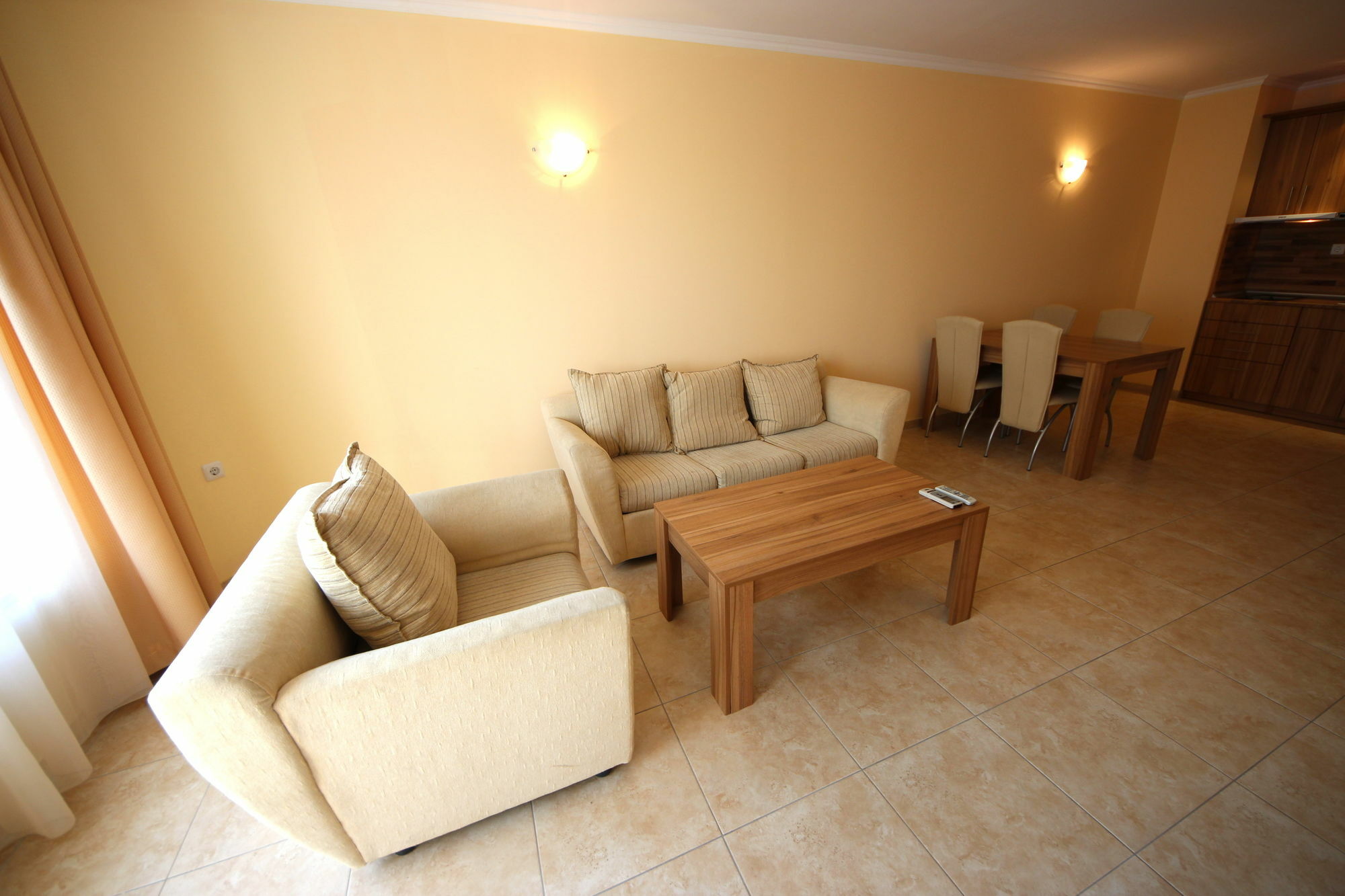 Menada Sea Regal Apartments ซันนีบีช ภายนอก รูปภาพ