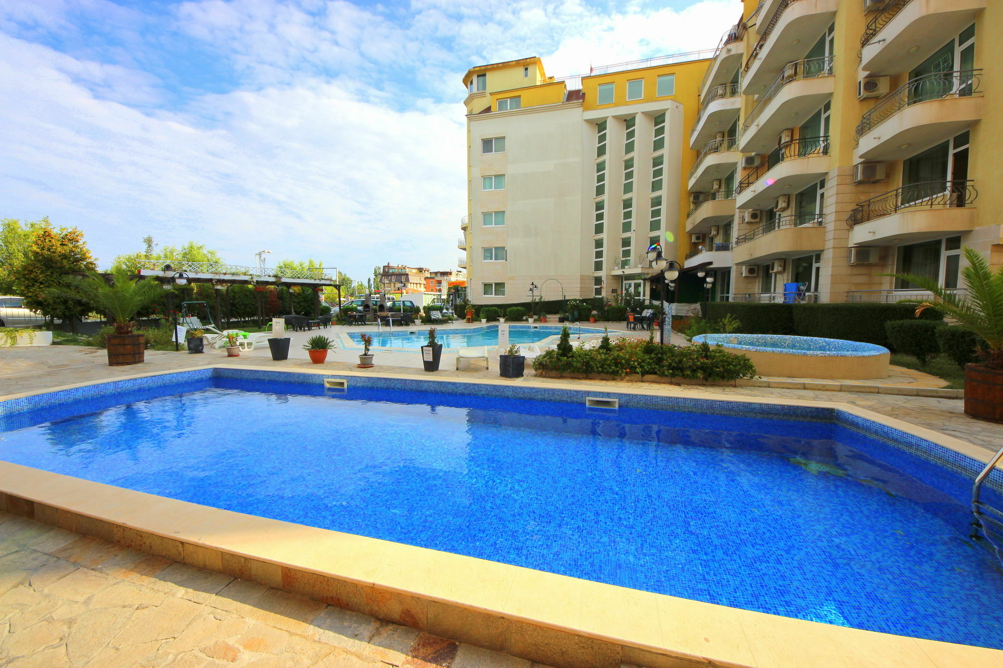 Menada Sea Regal Apartments ซันนีบีช ภายนอก รูปภาพ