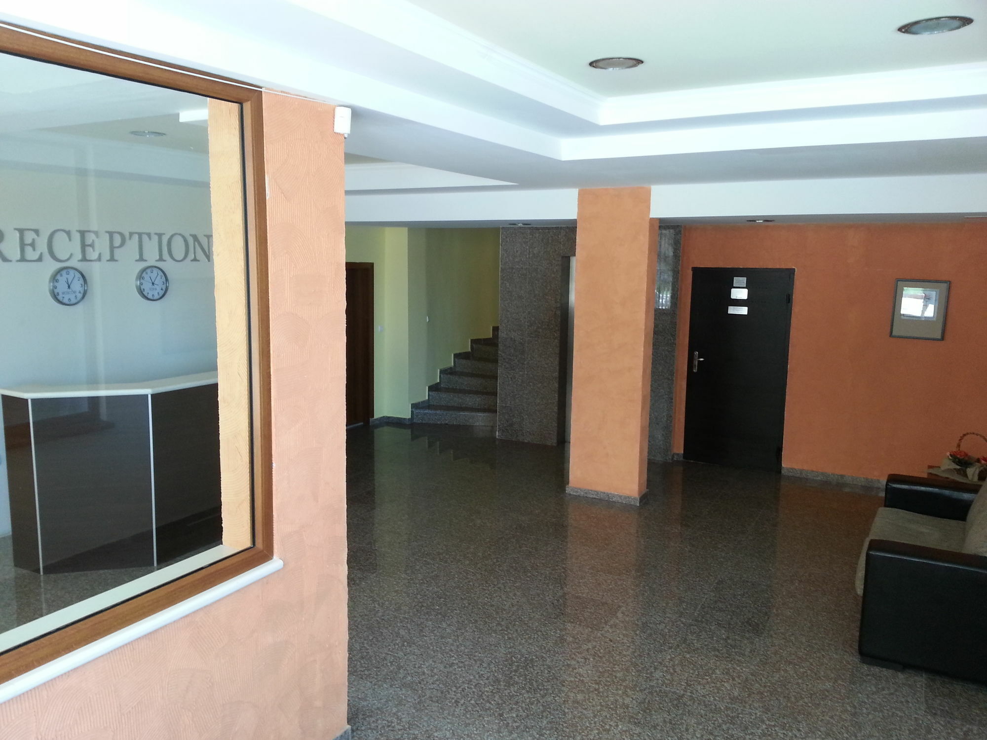Menada Sea Regal Apartments ซันนีบีช ภายนอก รูปภาพ